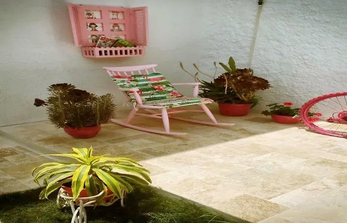 Umit Ev Αλακάτι