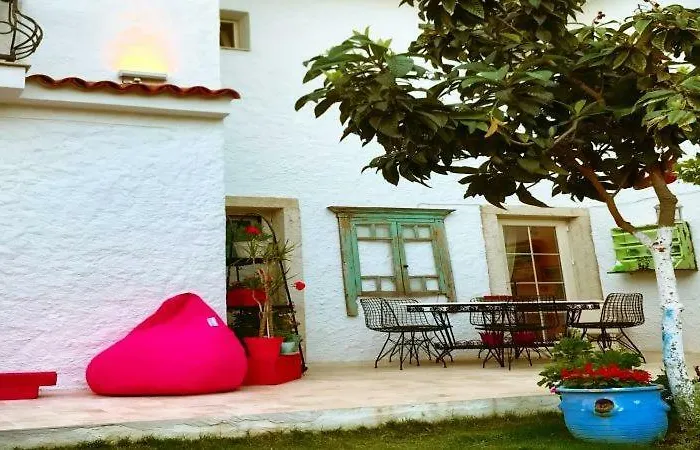 Ξενοδοχείο Umit Ev 2*